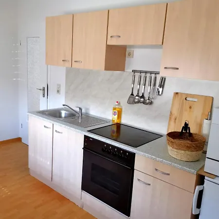 Lejlighed Milonia 3 *